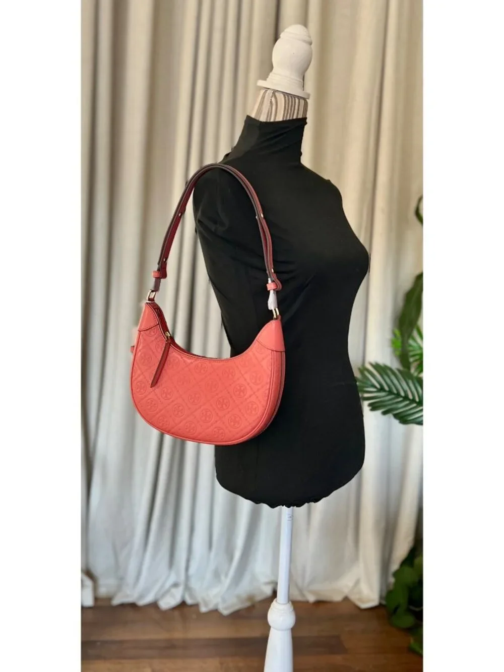 NEW!!!  AUTHENTIC TORY BURCH CORAL CRUSH MONOGRAM CRESENT HANDBAG